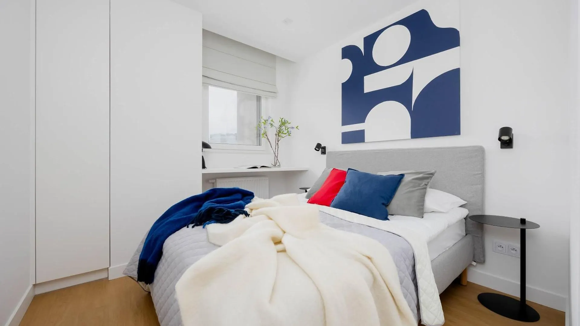 Exceptional Apartments For 6 People By Renters Prestige Varsovie