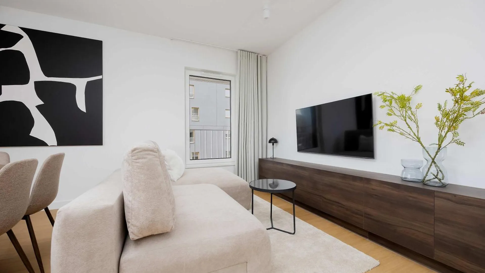 Exceptional Apartments For 6 People By Renters Prestige Varsó