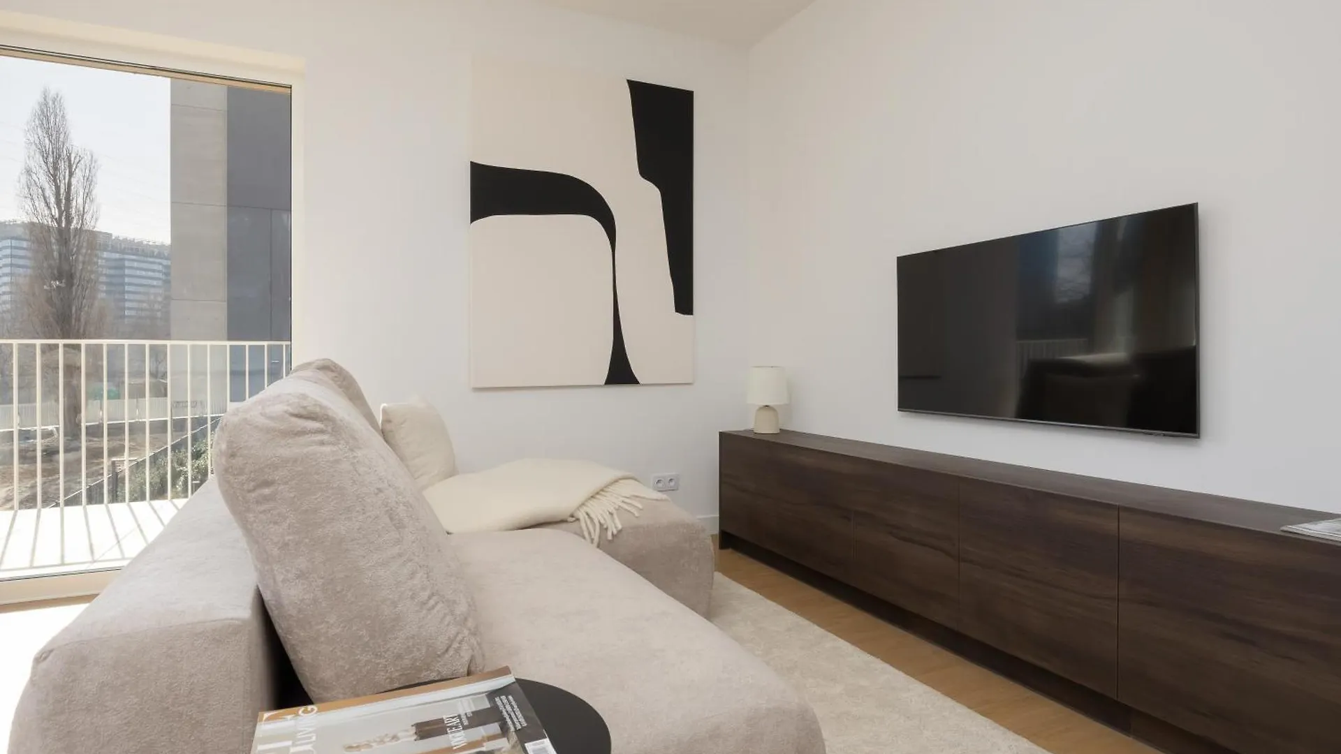 Exceptional Apartments For 6 People By Renters Prestige Varsovie 0*,  Pologne